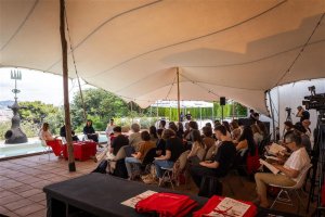 <p>Roda de premsa de La poesia tot just ha començat. Fundació Joan Miró, Barcelona. ©Fundació Joan Miró. Foto de Davide Camesasca</p>